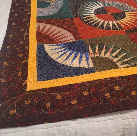 New York Beauty Quilted Wall Hanging - Picture 4 of 13